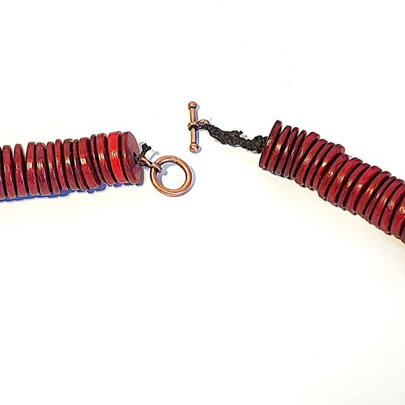 Red wood bead necklace & bracelet set - Picture 6 of 9